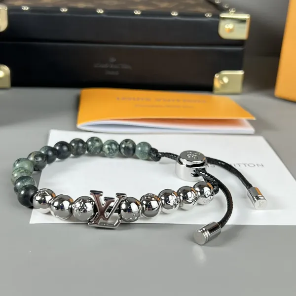 【2026】【 LOUIS VUITTON】ブレスレット、ファッションシンプルなスタイル 【2026】【 LOUIS VUITTON】ブレスレット、ファッションシンプルなスタイル