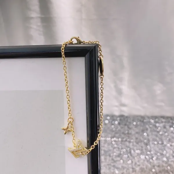 【2026】LV【 LOUIS VUITTON】ブレスレット、ファッションシンプルなスタイル