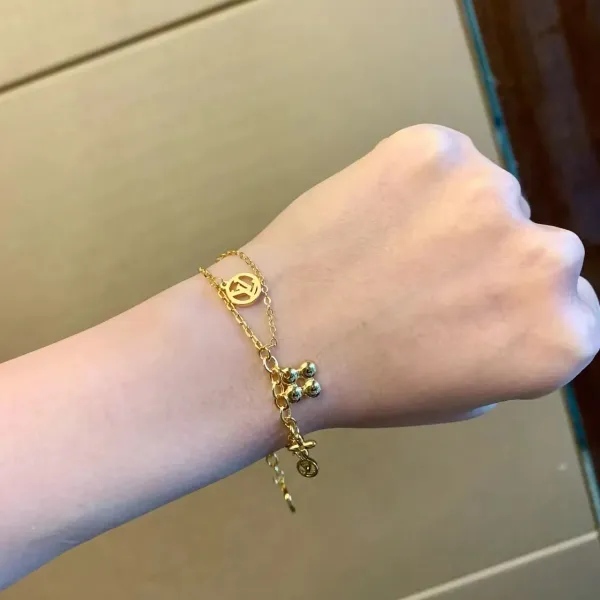 【2026】【 LOUIS VUITTON】ブレスレット、ファッションシンプルなスタイル 【2026】【 LOUIS VUITTON】ブレスレット、ファッションシンプルなスタイル