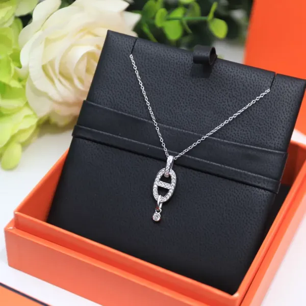 【2026】【HERMES 】ネックレス、新しいネックレス万能シンプルファッションオーナメント 【2026】【HERMES 】ネックレス、新しいネックレス万能シンプルファッションオーナメント