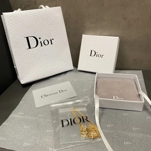 【2026】Dior（ディオール）ペンダント ネックレス