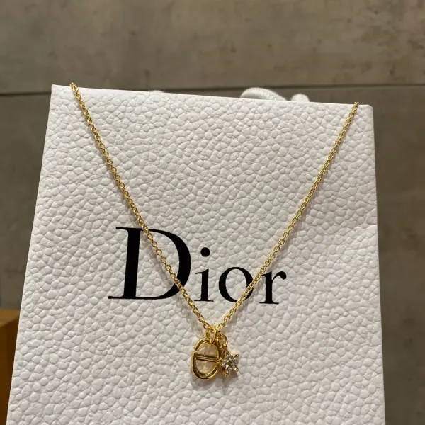 【2026】Dior（ディオール）ペンダント ネックレス