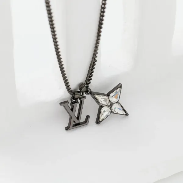 【2026】LV LOUIS VUITTON（ルイヴィトン）STAR BLOSSOM ネックレス