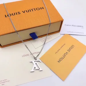 【2026】LV LOUIS VUITTON(ルイヴィトン)LV ネックレス 【2026】LV LOUIS VUITTON(ルイヴィトン)LV ネックレス
