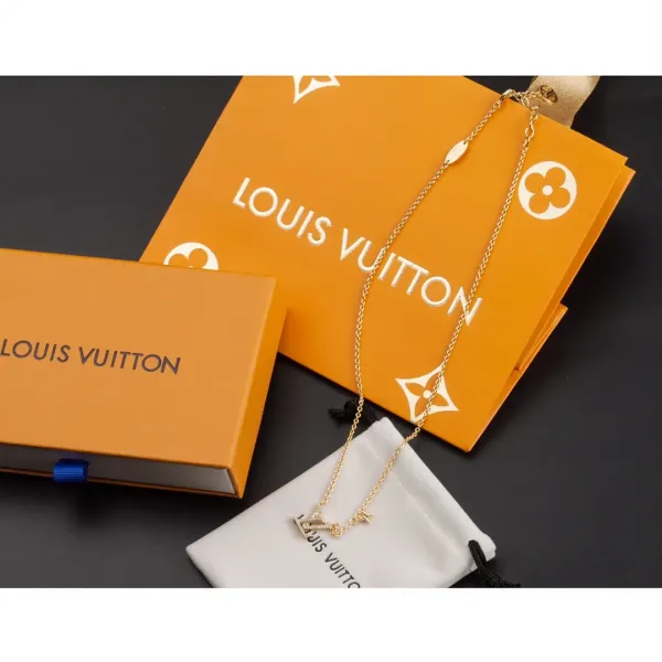 【2026】LOUIS VUITTON(ルイヴィトン)LV ネックレス 【2026】LOUIS VUITTON(ルイヴィトン)LV ネックレス