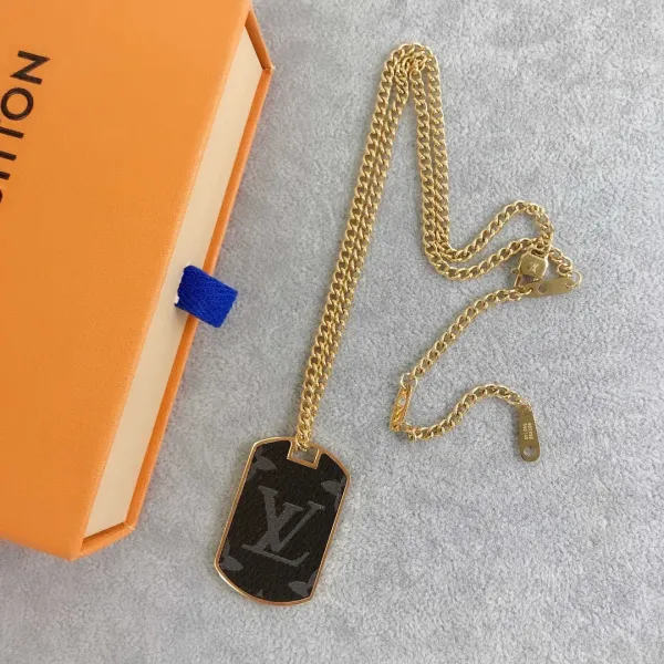 【2026】Louis Vuitton(ルイヴィトン)ペンダント 【2026】Louis Vuitton(ルイヴィトン)ペンダント