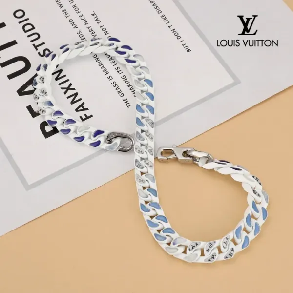 【2026】【 LOUIS VUITTON】ネックレス、新しいネックレス万能シンプルファッションオーナメント 【2026】【 LOUIS VUITTON】ネックレス、新しいネックレス万能シンプルファッションオーナメント