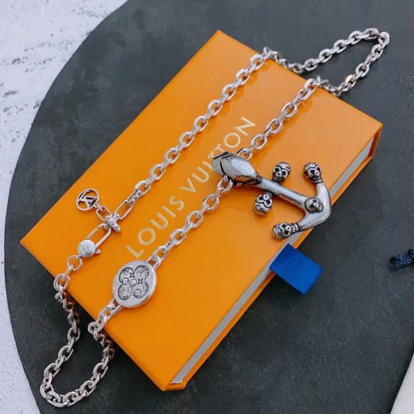 【2026】【LOUIS VUITTON 】ネックレス、新しいネックレス万能シンプルファッションオーナメント