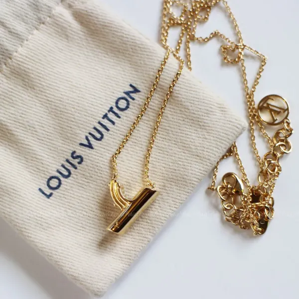【2026】☆Louis Vuitton★イニシャル ネックレス/LV&ME 【2026】☆Louis Vuitton★イニシャル ネックレス/LV&ME