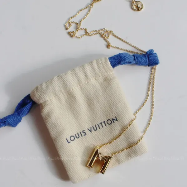 【2026】☆Louis Vuitton★イニシャル ネックレス/LV&ME 【2026】☆Louis Vuitton★イニシャル ネックレス/LV&ME
