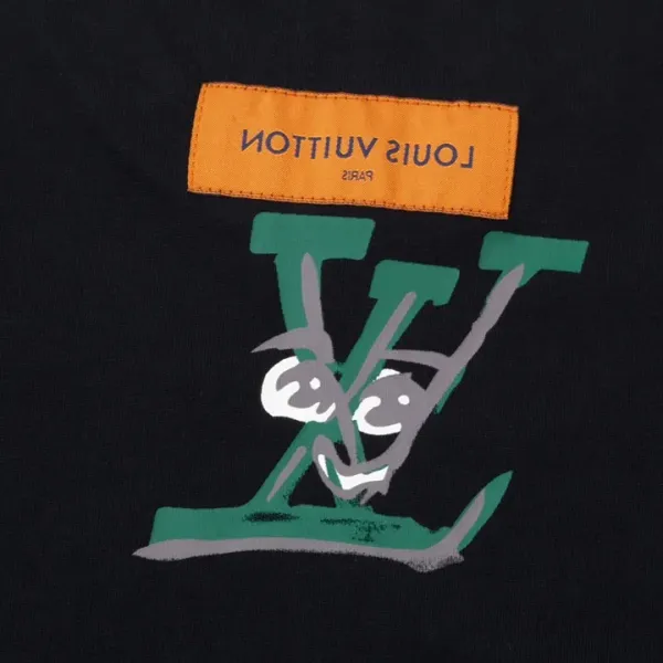 LV【LOUIS VUITTON  公式旗艦店】ルイヴィトン   Tシャツ ご好評に付き再入荷！250211