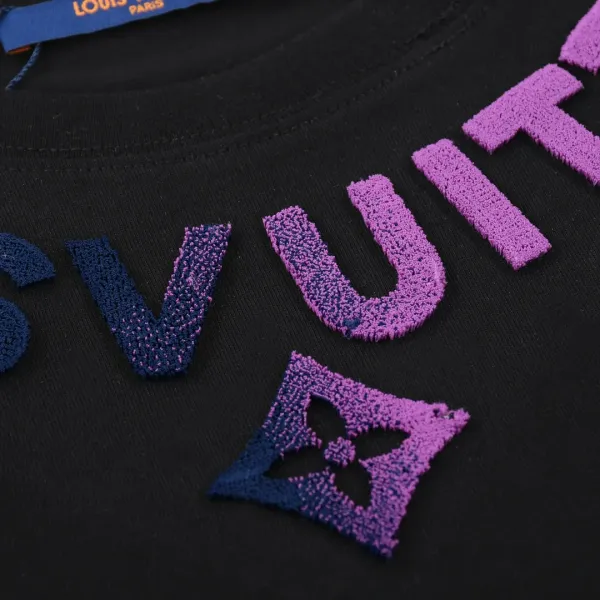 LV【LOUIS VUITTON 公式旗艦店】ルイヴィトン Tシャツ ご好評に付き再入荷!250211 LV【LOUIS VUITTON 公式旗艦店】ルイヴィトン Tシャツ ご好評に付き再入荷!250211
