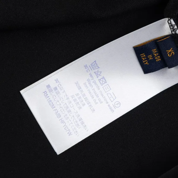 LV【LOUIS VUITTON 公式旗艦店】ルイヴィトン Tシャツ ご好評に付き再入荷!250211 LV【LOUIS VUITTON 公式旗艦店】ルイヴィトン Tシャツ ご好評に付き再入荷!250211