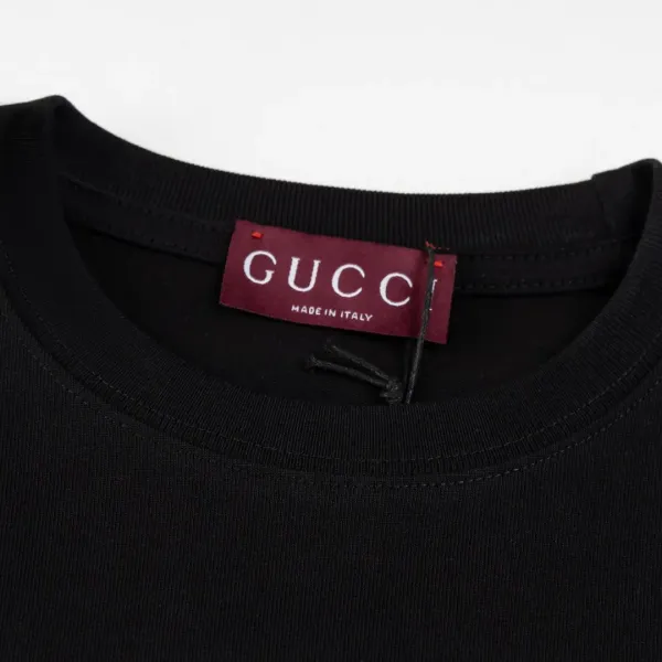 【GUCCI 公式旗艦店】クッチ   Tシャツ ご好評に付き再入荷！ 250214
