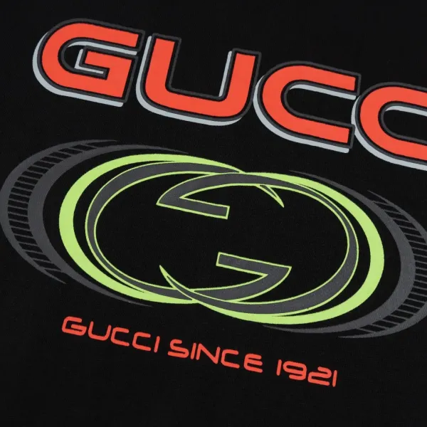 【GUCCI 公式旗艦店】クッチ   Tシャツ ご好評に付き再入荷！ 250214