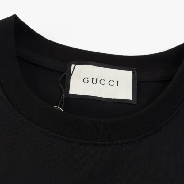 【GUCCI 公式旗艦店】クッチ Tシャツ ご好評に付き再入荷! 250214 【GUCCI 公式旗艦店】クッチ Tシャツ ご好評に付き再入荷! 250214