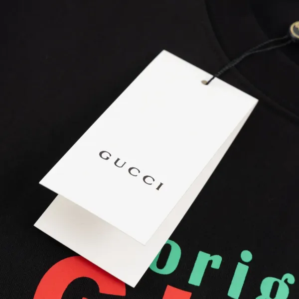 【GUCCI 公式旗艦店】クッチ Tシャツ ご好評に付き再入荷! 250214 【GUCCI 公式旗艦店】クッチ Tシャツ ご好評に付き再入荷! 250214
