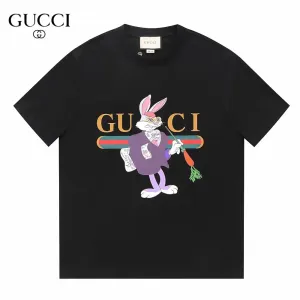 【GUCCI 公式旗艦店】クッチ Tシャツ ご好評に付き再入荷! 250214 【GUCCI 公式旗艦店】クッチ Tシャツ ご好評に付き再入荷! 250214