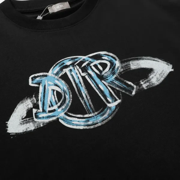【DIOR 公式旗艦店】ディオール Tシャツ ご好評に付き再入荷 250210 【DIOR 公式旗艦店】ディオール Tシャツ ご好評に付き再入荷 250210