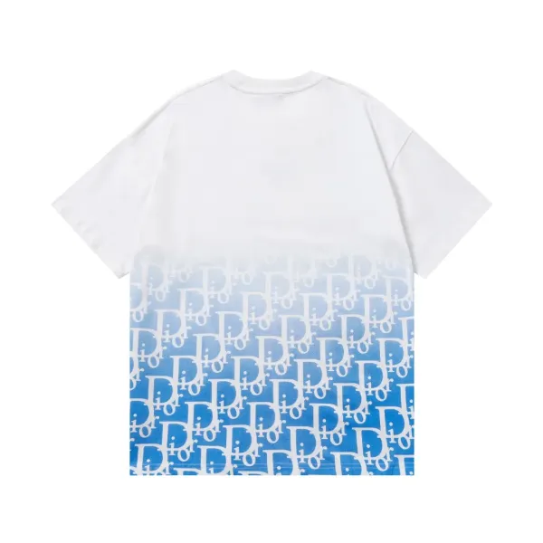 【DIOR 公式旗艦店】ディオール Tシャツ ご好評に付き再入荷 250210 【DIOR 公式旗艦店】ディオール Tシャツ ご好評に付き再入荷 250210