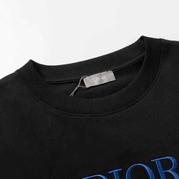 【DIOR 公式旗艦店】ディオール Tシャツ ご好評に付き再入荷 250210 【DIOR 公式旗艦店】ディオール Tシャツ ご好評に付き再入荷 250210