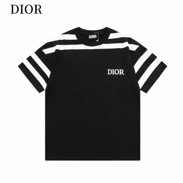 【DIOR 公式旗艦店】ディオール Tシャツ ご好評に付き再入荷 250210 【DIOR 公式旗艦店】ディオール Tシャツ ご好評に付き再入荷 250210