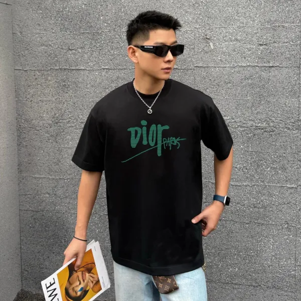 【DIOR 公式旗艦店】ディオール Tシャツ ご好評に付き再入荷 250210 【DIOR 公式旗艦店】ディオール Tシャツ ご好評に付き再入荷 250210