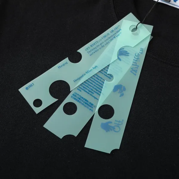【OFF-WHITE 公式旗艦店】オフホワイト Tシャツ ご好評に付き再入荷!250215 【OFF-WHITE 公式旗艦店】オフホワイト Tシャツ ご好評に付き再入荷!250215