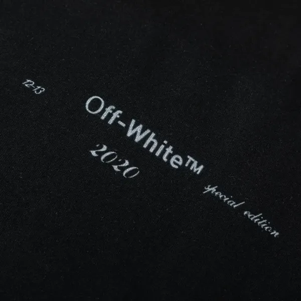 【OFF-WHITE  公式旗艦店】オフホワイト   Tシャツ  ご好評に付き再入荷！250215