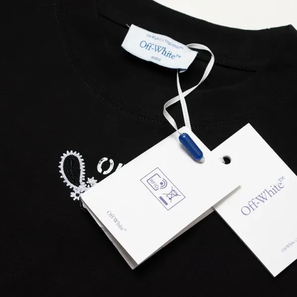 【OFF-WHITE 公式旗艦店】オフホワイト Tシャツ ご好評に付き再入荷! 【OFF-WHITE 公式旗艦店】オフホワイト Tシャツ ご好評に付き再入荷!