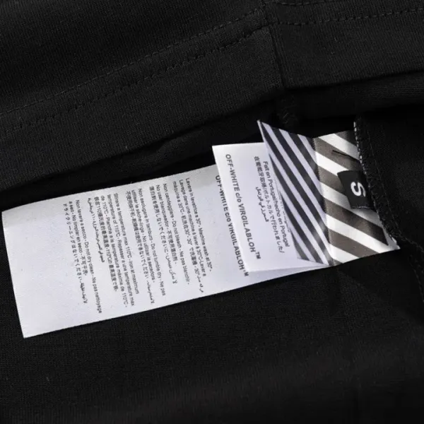 【OFF-WHITE 公式旗艦店】オフホワイト Tシャツ ご好評に付き再入荷! 【OFF-WHITE 公式旗艦店】オフホワイト Tシャツ ご好評に付き再入荷!