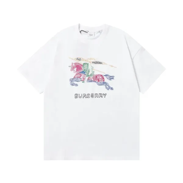 【BURBERRY 公式旗艦店】バーバリー Tシャツ ご好評に付き再入荷 250211 【BURBERRY 公式旗艦店】バーバリー Tシャツ ご好評に付き再入荷 250211
