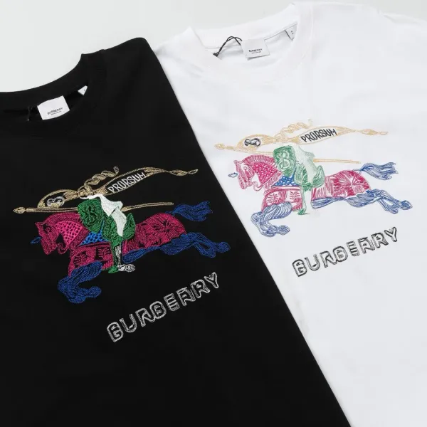 【BURBERRY 公式旗艦店】バーバリー Tシャツ ご好評に付き再入荷 250211 【BURBERRY 公式旗艦店】バーバリー Tシャツ ご好評に付き再入荷 250211