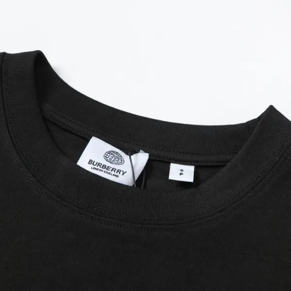 【BURBERRY 公式旗艦店】バーバリー Tシャツ ご好評に付き再入荷 250211 【BURBERRY 公式旗艦店】バーバリー Tシャツ ご好評に付き再入荷 250211