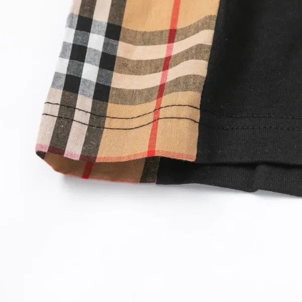 【BURBERRY 公式旗艦店】バーバリー Tシャツ ご好評に付き再入荷 250211 【BURBERRY 公式旗艦店】バーバリー Tシャツ ご好評に付き再入荷 250211