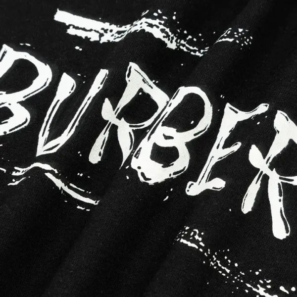 【BURBERRY 公式旗艦店】バーバリー Tシャツ ご好評に付き再入荷 250211 【BURBERRY 公式旗艦店】バーバリー Tシャツ ご好評に付き再入荷 250211