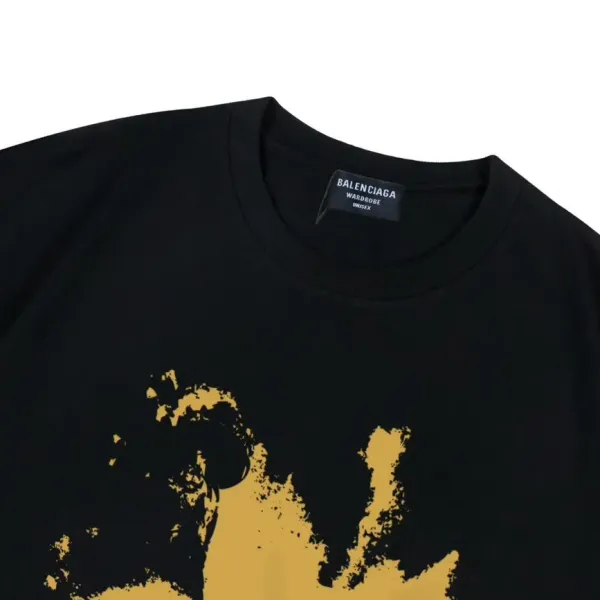 【BALENCIAGA 公式旗艦店】 バレンシアガ   Tシャツ ご好評に付き再入荷！250210
