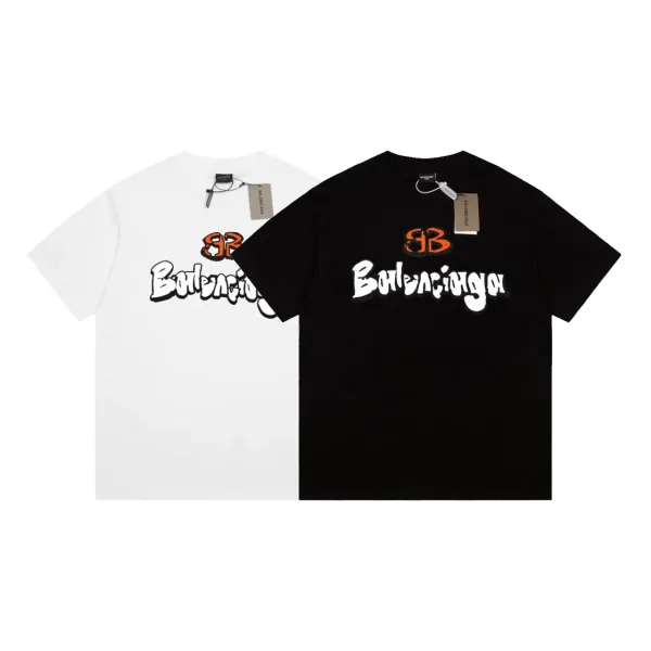 【BALENCIAGA 公式旗艦店】 バレンシアガ Tシャツご好評に付き再入荷!250210 【BALENCIAGA 公式旗艦店】 バレンシアガ Tシャツご好評に付き再入荷!250210