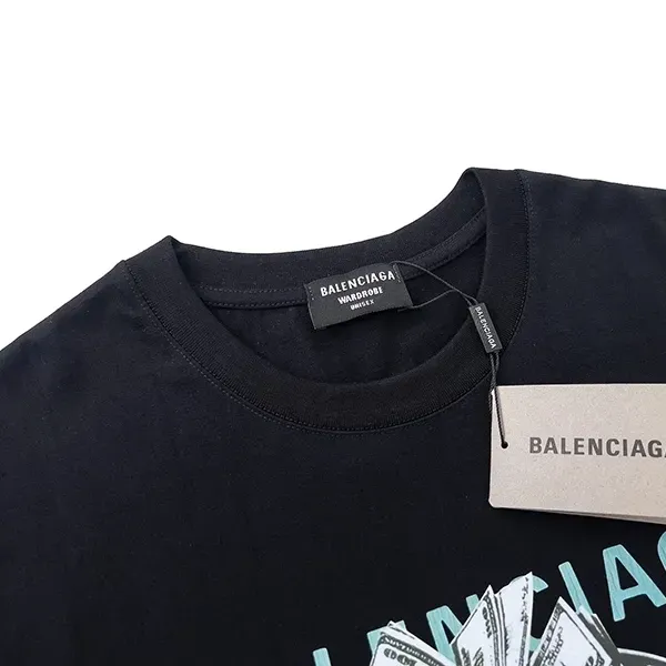 【BALENCIAGA 公式旗艦店】 バレンシアガ Tシャツご好評に付き再入荷!250210 【BALENCIAGA 公式旗艦店】 バレンシアガ Tシャツご好評に付き再入荷!250210
