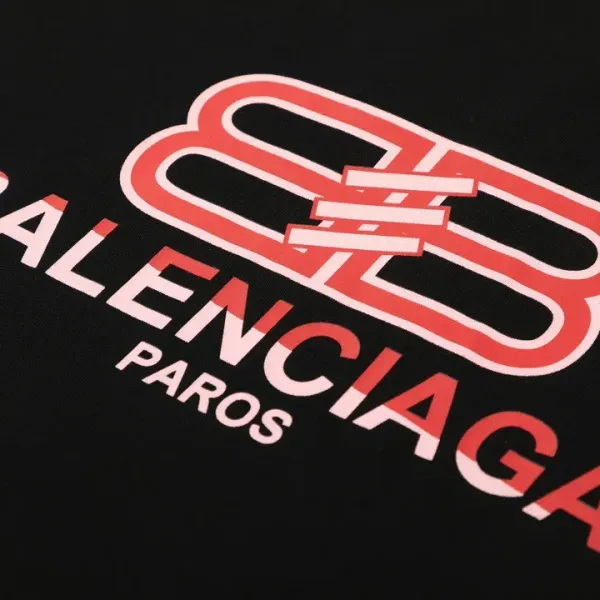 【BALENCIAGA 公式旗艦店】 バレンシアガ Tシャツご好評に付き再入荷!250210 【BALENCIAGA 公式旗艦店】 バレンシアガ Tシャツご好評に付き再入荷!250210