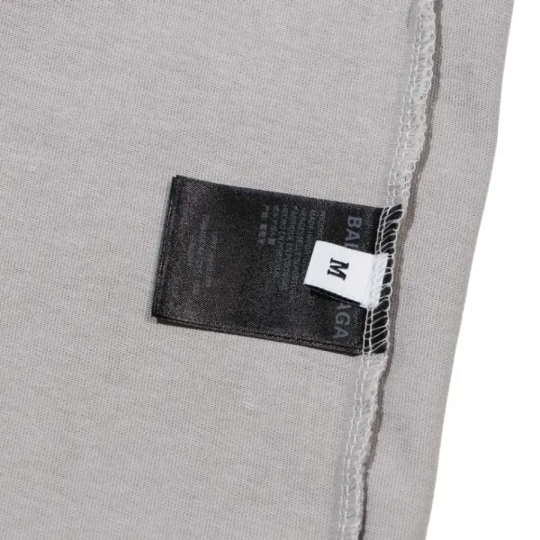 【BALENCIAGA 公式旗艦店】 バレンシアガ   Tシャツ ご好評に付き再入荷！250210