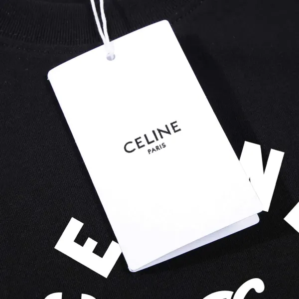 【CELINE 公式旗艦店】セリーヌ Tシャツ ご好評に付き再入荷! 250217 【CELINE 公式旗艦店】セリーヌ Tシャツ ご好評に付き再入荷! 250217