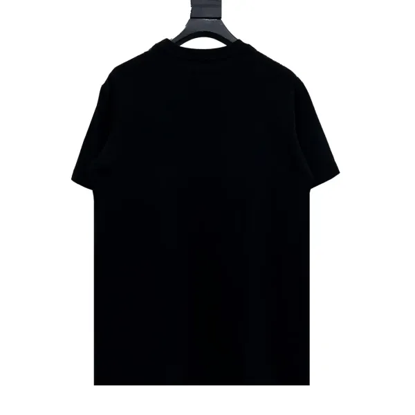 【CELINE 公式旗艦店】セリーヌ Tシャツ ご好評に付き再入荷! 250217 【CELINE 公式旗艦店】セリーヌ Tシャツ ご好評に付き再入荷! 250217