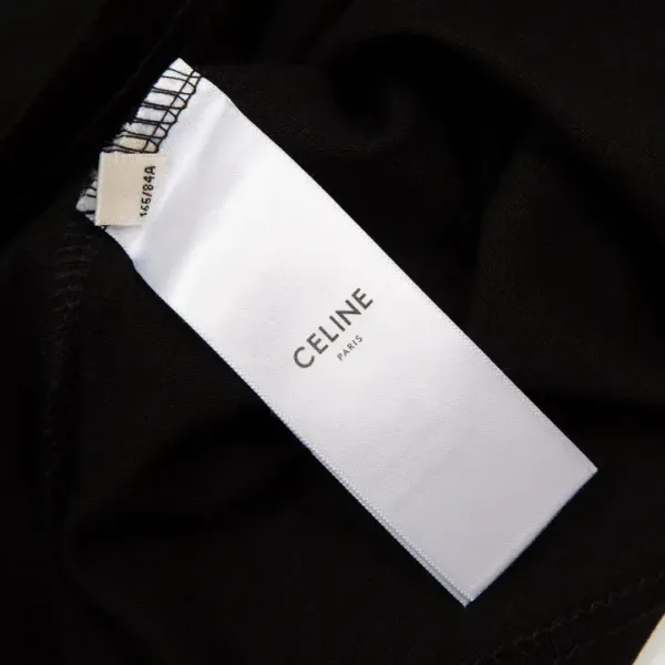 【CELINE 公式旗艦店】セリーヌ Tシャツ ご好評に付き再入荷! 【CELINE 公式旗艦店】セリーヌ Tシャツ ご好評に付き再入荷!