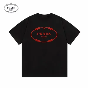 【PRADA 公式旗艦店】プラダ Tシャツご好評に付き再入荷! 250213 【PRADA 公式旗艦店】プラダ Tシャツご好評に付き再入荷! 250213