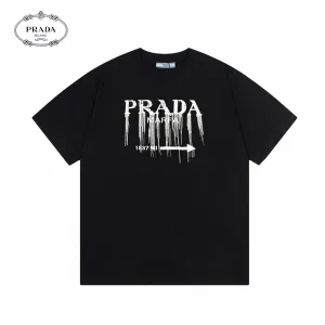 【PRADA 公式旗艦店】プラダ Tシャツご好評に付き再入荷! 250213 【PRADA 公式旗艦店】プラダ Tシャツご好評に付き再入荷! 250213