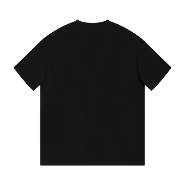 【FENDI公式旗艦店】フェンディ Tシャツ ご好評に付き再入荷! 250214 【FENDI公式旗艦店】フェンディ Tシャツ ご好評に付き再入荷! 250214