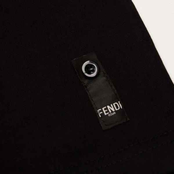 【FENDI公式旗艦店】フェンディ Tシャツ ご好評に付き再入荷! 250214 【FENDI公式旗艦店】フェンディ Tシャツ ご好評に付き再入荷! 250214