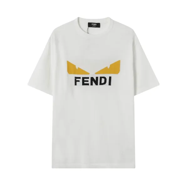 【FENDI公式旗艦店】フェンディ  Tシャツ ご好評に付き再入荷！ 250214