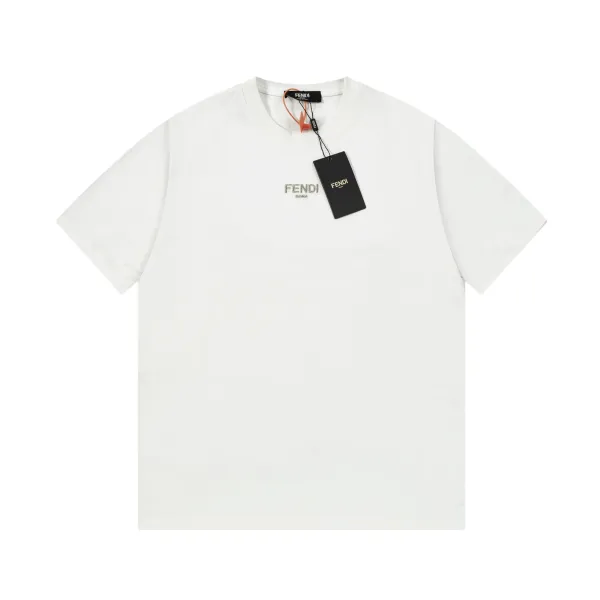 【FENDI公式旗艦店】フェンディ Tシャツ ご好評に付き再入荷! 250214 【FENDI公式旗艦店】フェンディ Tシャツ ご好評に付き再入荷! 250214